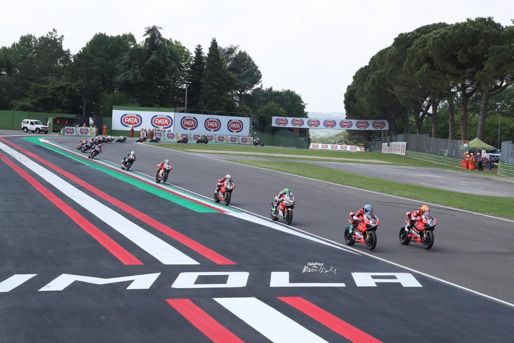 Apartamento Le Due Corti Centro Storico - Autodromo Imola Exterior foto